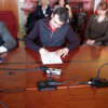 DoTheWriting! Veneto, Padova, 25 febbraio 2010: Alberto Capozzi (vicepresidente ACU Ologram) mentre firma la manifestazione di interesse già siglata da Diego Marchiorello (presidente ACU Infart).